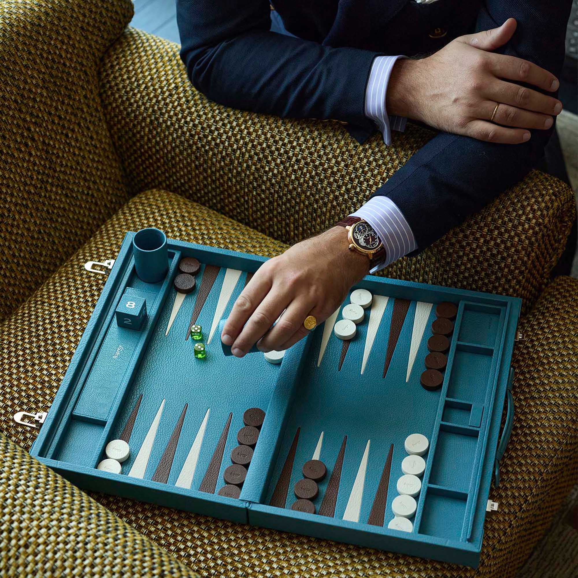Hanover Small Backgammon in Pebble Grain Leather, Aeroplane - Image 4